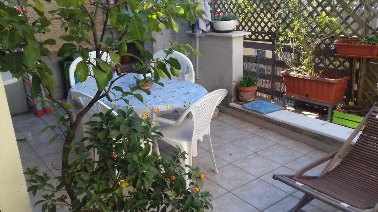 Casa Loredana Конверсано Екстериор снимка