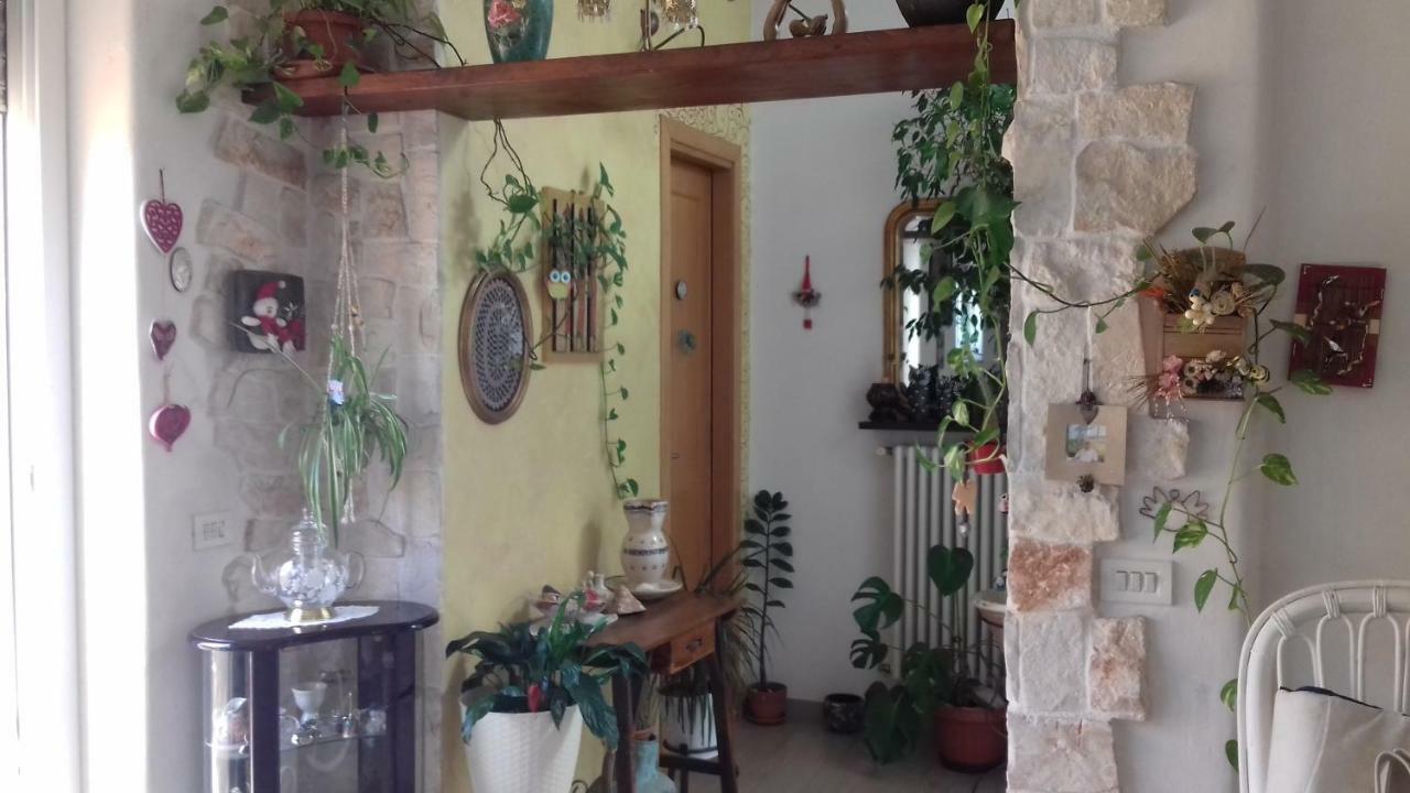 Casa Loredana Конверсано Екстериор снимка