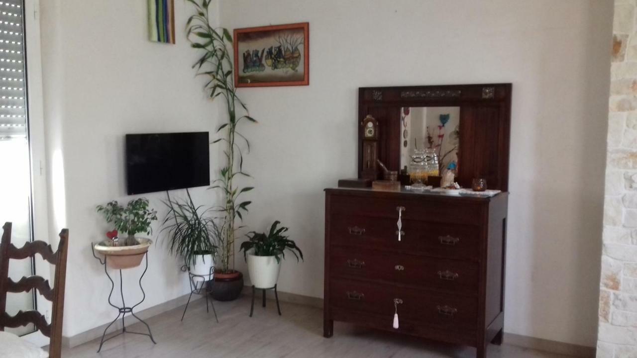 Casa Loredana Конверсано Екстериор снимка
